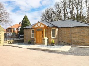 Holiday Cottage Alnwick with Hot Tub