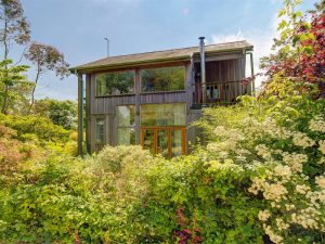 Isle of Wight Holiday Cottage with Hot Tub