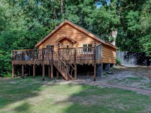 New Forest Hot Tub Hideaway Cabin