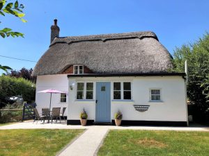 New Forest Thatched Country Cottage