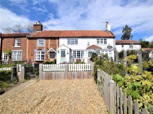 Norfolk Riverside Holiday Cottage Reedham