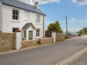 Lyme Regis Holiday Cottage Sea Views