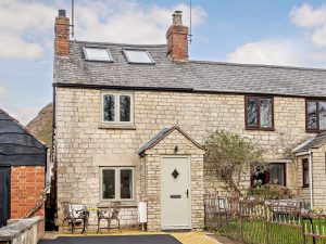 Upton St Leonards Holiday Cottage Cotswolds