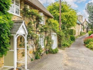 Thatched Country Holiday Cottage Somerset